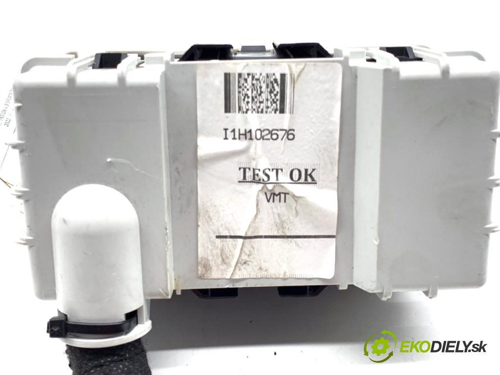 OPEL INSIGNIA B Kombi 2021 128 kW 2.0 CDTi (35) 1995 Skrinka poistková 35048788 (Poistková skrinka)