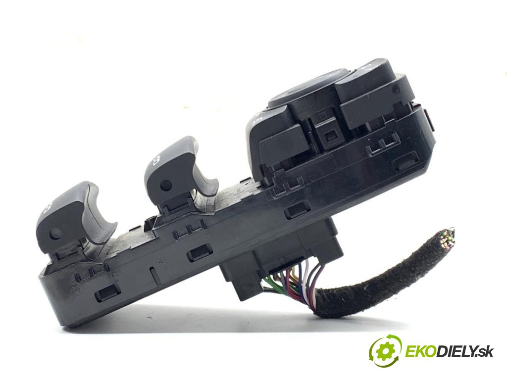 OPEL INSIGNIA B Kombi 2021 128 kW 2.0 CDTi (35) 1995 Prepínač okien 84587884 (Prepínacie páčky pod volantom)