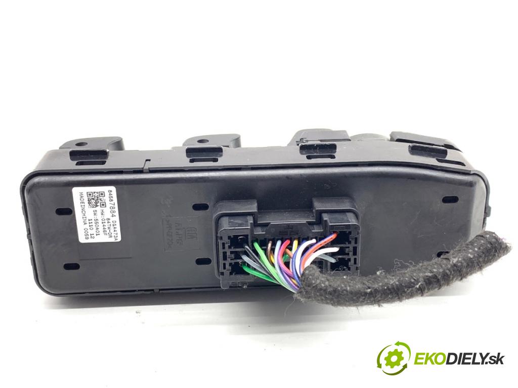 OPEL INSIGNIA B Kombi 2021 128 kW 2.0 CDTi (35) 1995 Prepínač okien 84587884 (Prepínacie páčky pod volantom)