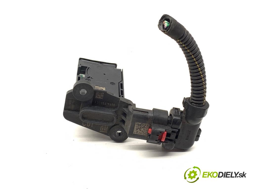 OPEL INSIGNIA B Kombi 2021 128 kW 2.0 CDTi (35) 1995 váha vzduchu 12671620 (Snímač hmotnosti vzduchu)