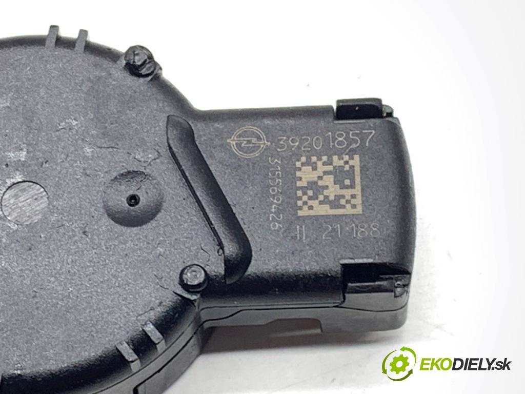 OPEL INSIGNIA B Kombi 2021 128 kW 2.0 CDTi (35) 1995 Snímač dažďa 39201857 (Snímač dažďa)