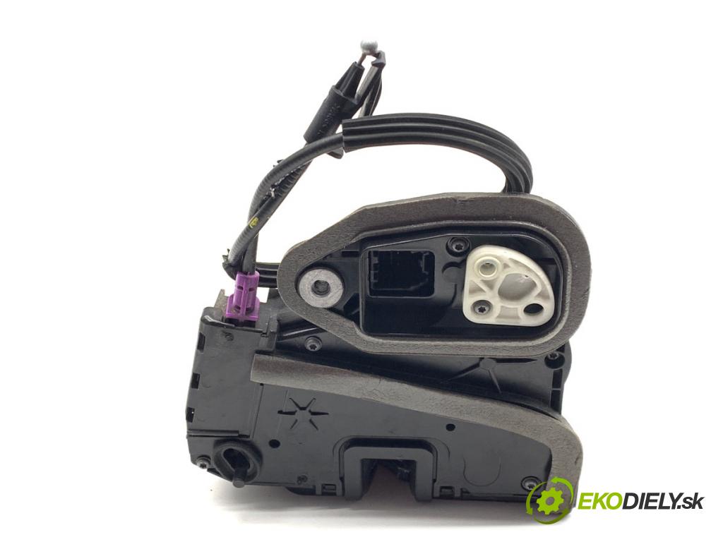 OPEL INSIGNIA B Kombi 2021 128 kW 2.0 CDTi (35) 1995 zámok Dvere pravy zad