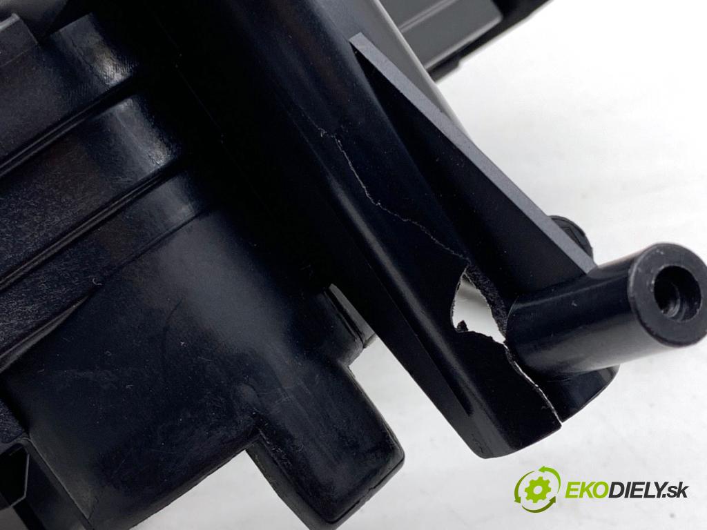 OPEL INSIGNIA B Kombi 2021 128 kW 2.0 CDTi (35) 1995 Prepínač kombinovaný 84838696 (Prepínacie páčky pod volantom)