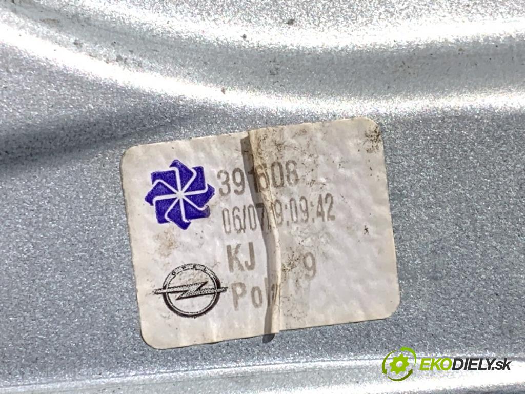 OPEL INSIGNIA B Kombi 2021 128 kW 2.0 CDTi (35) 1995 mechanismus okna pravý zadní část