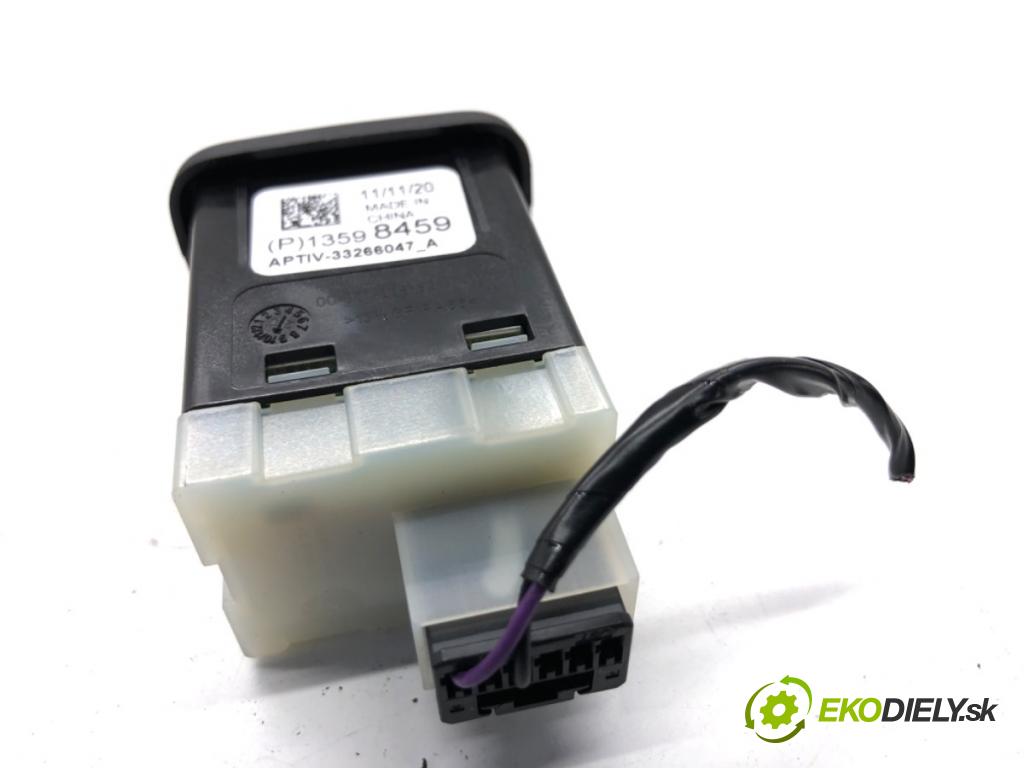 OPEL INSIGNIA B Kombi 2021 128 kW 2.0 CDTi (35) 1995 HNÍZDO: USB 13598459