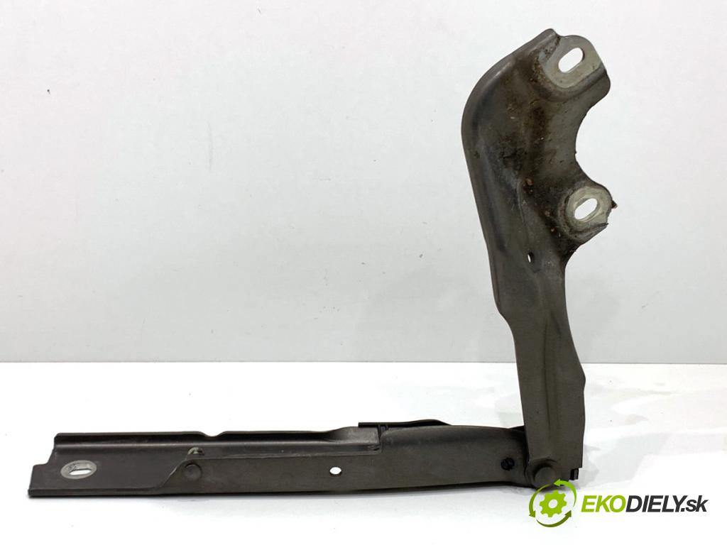 AUDI A6 C7 Kombi 2012 120 kW 2.0 TDI 1968 Záves kapoty pravy predný 4G8823302D