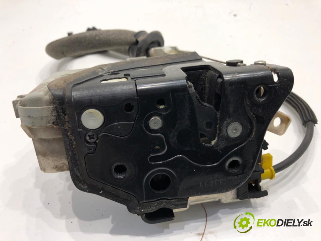 AUDI A6 C7 Kombi 2012 120 kW 2.0 TDI 1968 zámok Dvere ľavy predný 8J1837015C