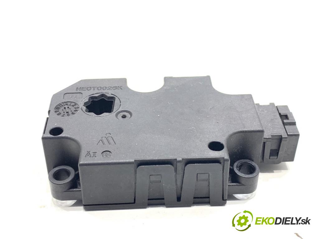 AUDI A6 C7 Kombi 2012 120 kW 2.0 TDI 1968 Motor kúrenia CZ113930-0856