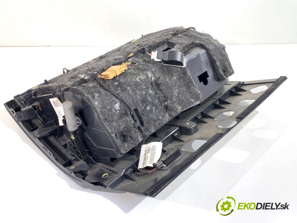 AUDI A6 C7 Kombi 2012 120 kW 2.0 TDI 1968 Priehradka, kastlík spolujazdca 4G1857035 (Priehradka (kastlík))