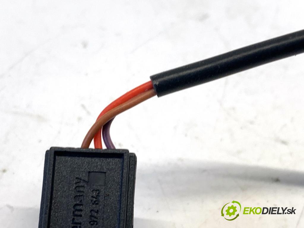 AUDI A6 C7 Kombi 2012 120 kW 2.0 TDI 1968 SPÍNAČE: volantu 4G0951523F