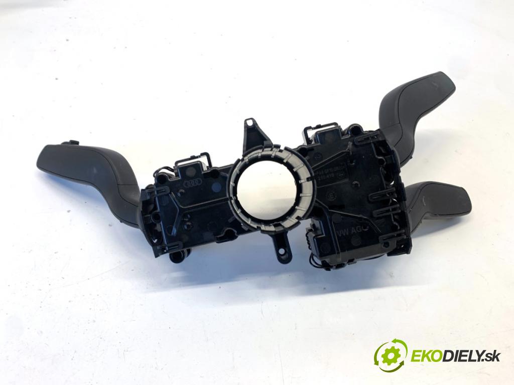 AUDI A6 C7 Kombi 2012 120 kW 2.0 TDI 1968 přepínač kombinovaný 4G0953502D (Páčky pod volantem)