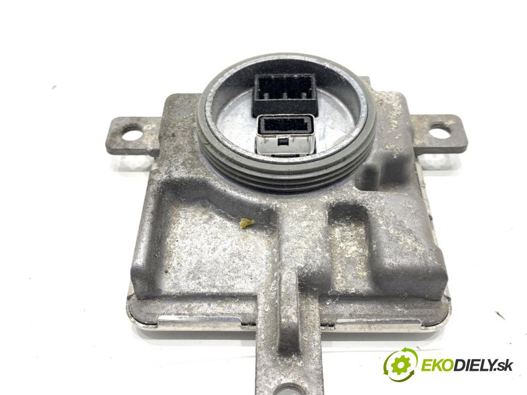 AUDI A6 C7 Kombi 2012 120 kW 2.0 TDI 1968 Menič XENON 8K0941597E (Riadiaca jednotka xenónu)