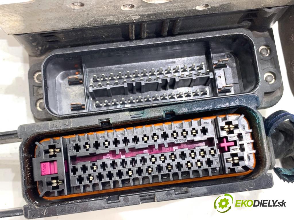 AUDI A6 C7 Kombi 2012 120 kW 2.0 TDI 1968 Pumpa ABS 4G0907379H (Pumpa ABS)