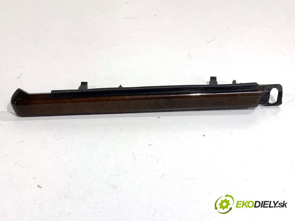 AUDI A6 C7 Kombi 2012 120 kW 2.0 TDI 1968 lišty kryt 4G1853190 4G1853189B (Lišta)