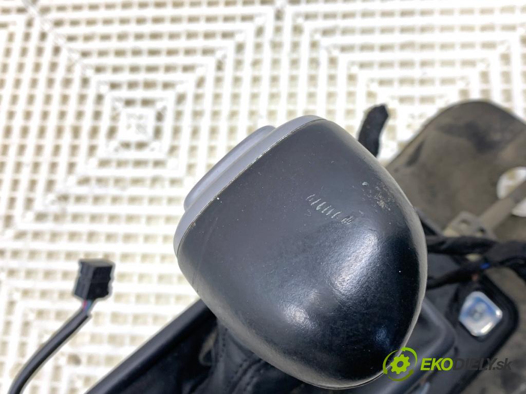 AUDI A6 C7 Kombi 2012 120 kW 2.0 TDI 1968 kulisa 4G1713041J (Řadicí páka (kulisa) )