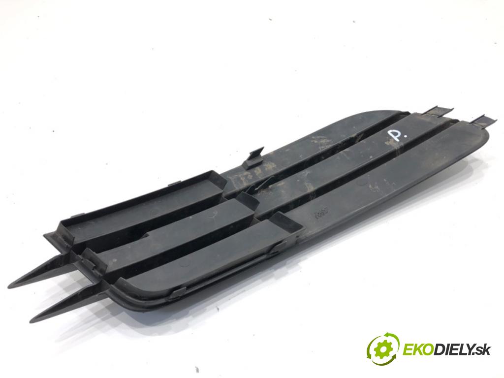 AUDI A6 C7 Kombi 2012 120 kW 2.0 TDI 1968 Mriežky nárazníka pravy predný