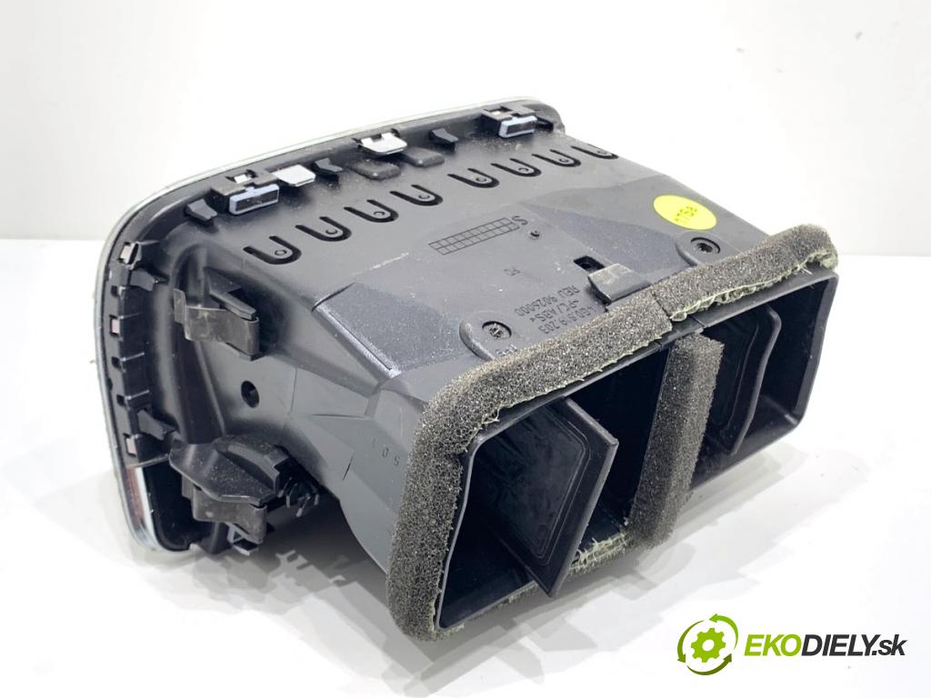 AUDI A6 C7 Kombi 2012 120 kW 2.0 TDI 1968 Mriežky kúrenia zad 4G0819203