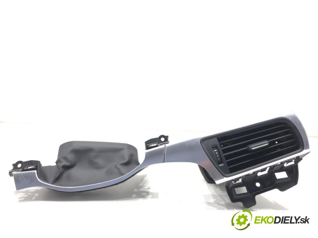 AUDI A6 C7 Kombi 2012 120 kW 2.0 TDI 1968 Mriežky kúrenia ľavy predný 4G1820901