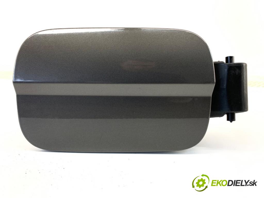 AUDI A6 C7 Kombi 2012 120 kW 2.0 TDI 1968 Dvierka nádrže paliva  (Kľučka dverí ostatné)