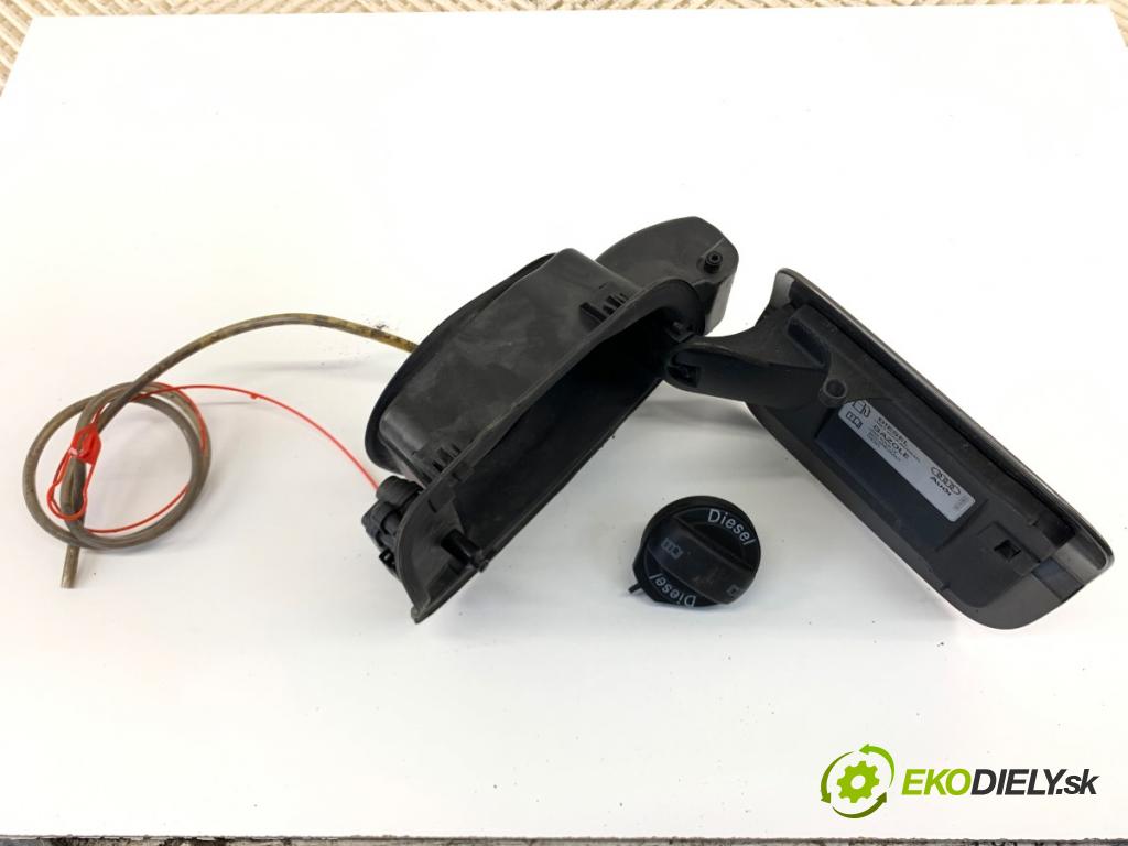 AUDI A6 C7 Kombi 2012 120 kW 2.0 TDI 1968 Dvierka nádrže paliva  (Kľučka dverí ostatné)
