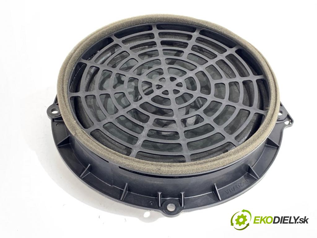 AUDI A6 C7 Kombi 2012 120 kW 2.0 TDI 1968 reproduktory 4G2035415 4G0035416