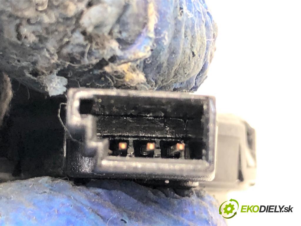 AUDI A6 C7 Kombi 2012 120 kW 2.0 TDI 1968 Snímač dažďa 8K0955559 (Snímač dažďa)