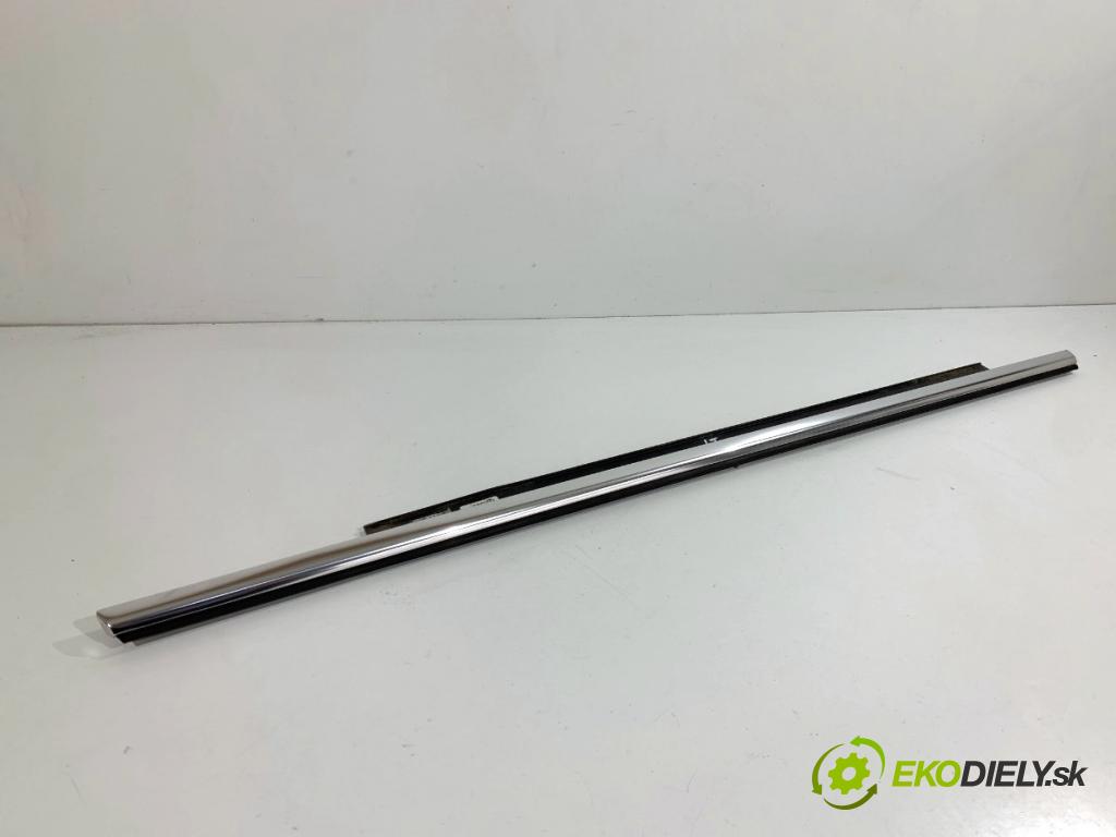 AUDI A6 C7 Kombi 2012 120 kW 2.0 TDI 1968 lišta Sbírání: zadní část levý chróm 4G0853763