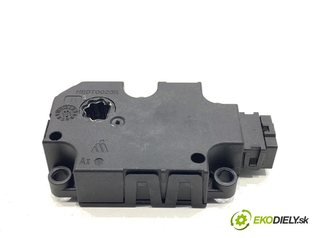 AUDI A6 C7 Kombi 2012 120 kW 2.0 TDI 1968 motor topení CZ113930-0856