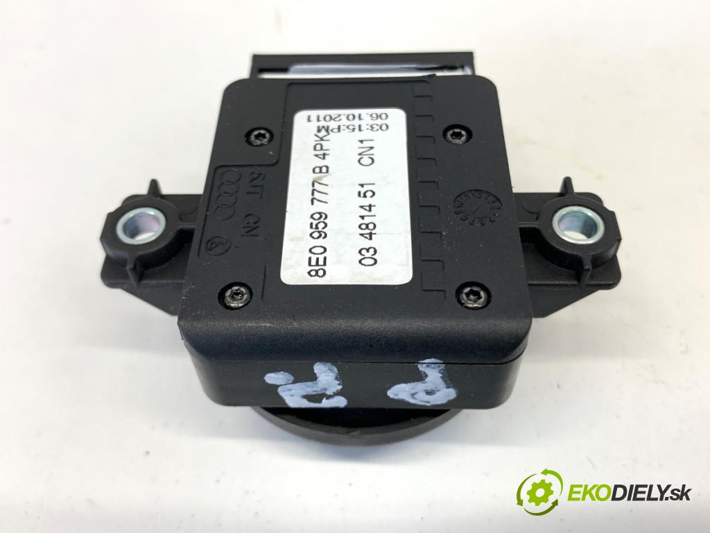 AUDI A6 C7 Kombi 2012 120 kW 2.0 TDI 1968 Prepínač sedačky pravy 8E0959777B