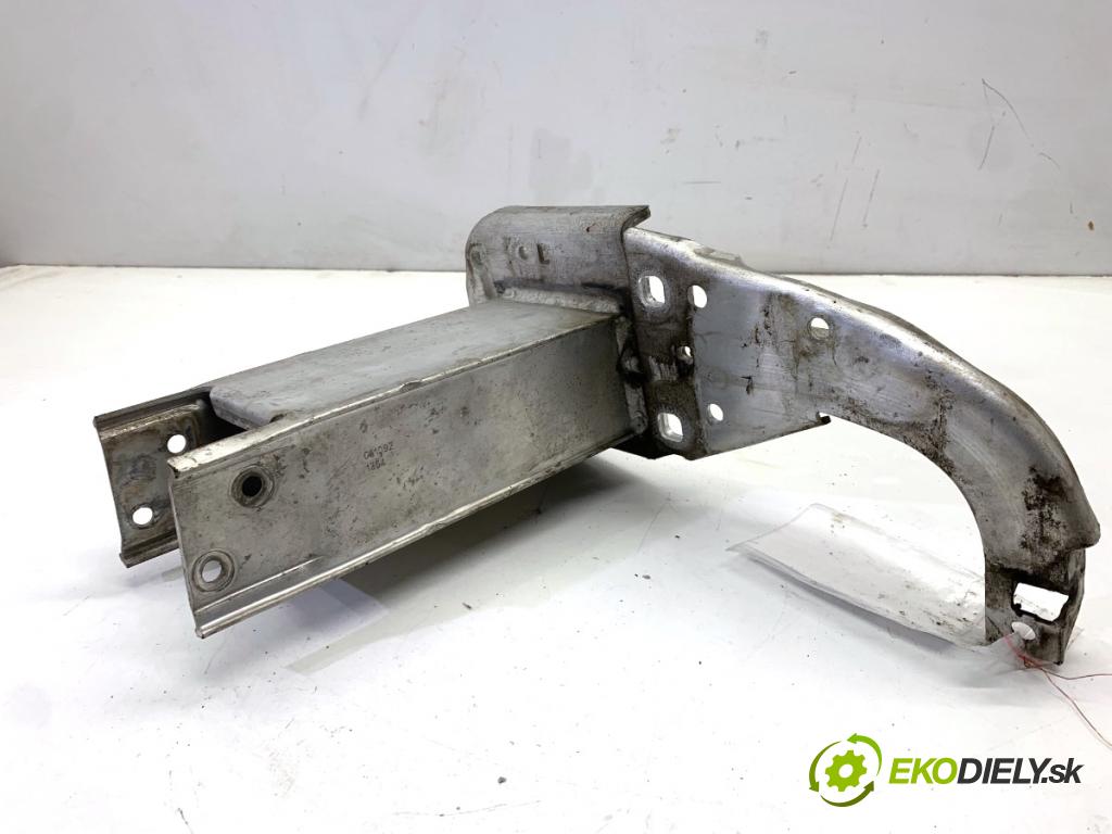 AUDI A6 C7 Kombi 2012 120 kW 2.0 TDI 1968 držák mačkání přední část levá strana 4G0807133F