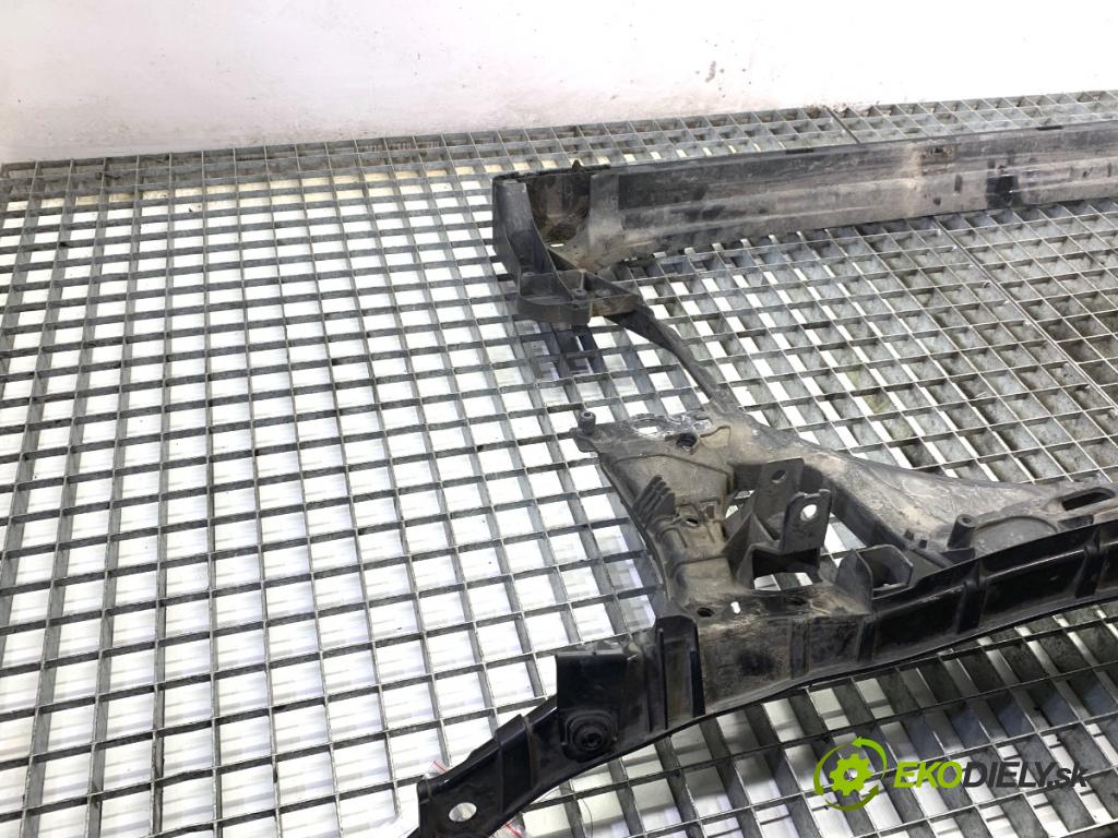 AUDI A6 C7 Kombi 2012 120 kW 2.0 TDI 1968 Držiak predný 4G0805594 (Výstuha predná)