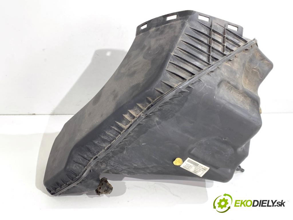 AUDI A6 C7 Kombi 2012 120 kW 2.0 TDI 1968 obal filtra vzduchu 4G0133838L (Kryt vzduchového filtru)