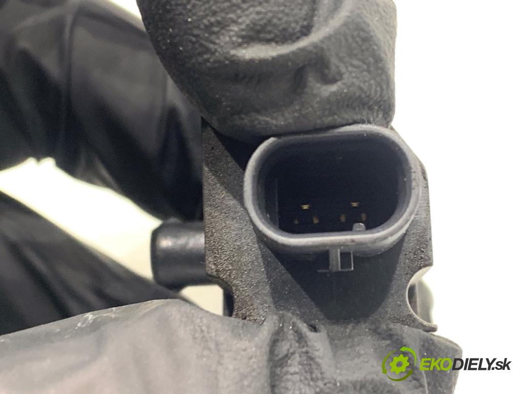 SUZUKI SWIFT VI liftback 2024 61 kW 1.2 VVT Hybrid (ZCEDS, AOL312) 1197 snímač nárazu 3F920-70TA0 (Snímač nárazu)