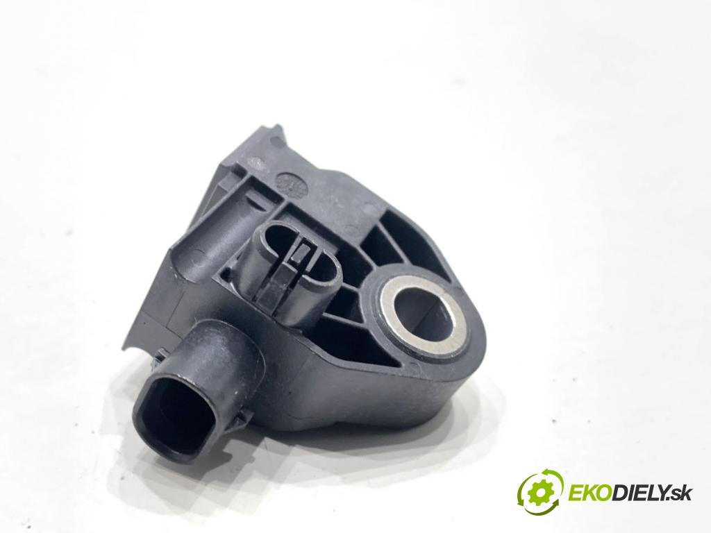 SUZUKI SWIFT VI liftback 2024 61 kW 1.2 VVT Hybrid (ZCEDS, AOL312) 1197 snímač nárazu 3F920-70TA0 (Snímač nárazu)