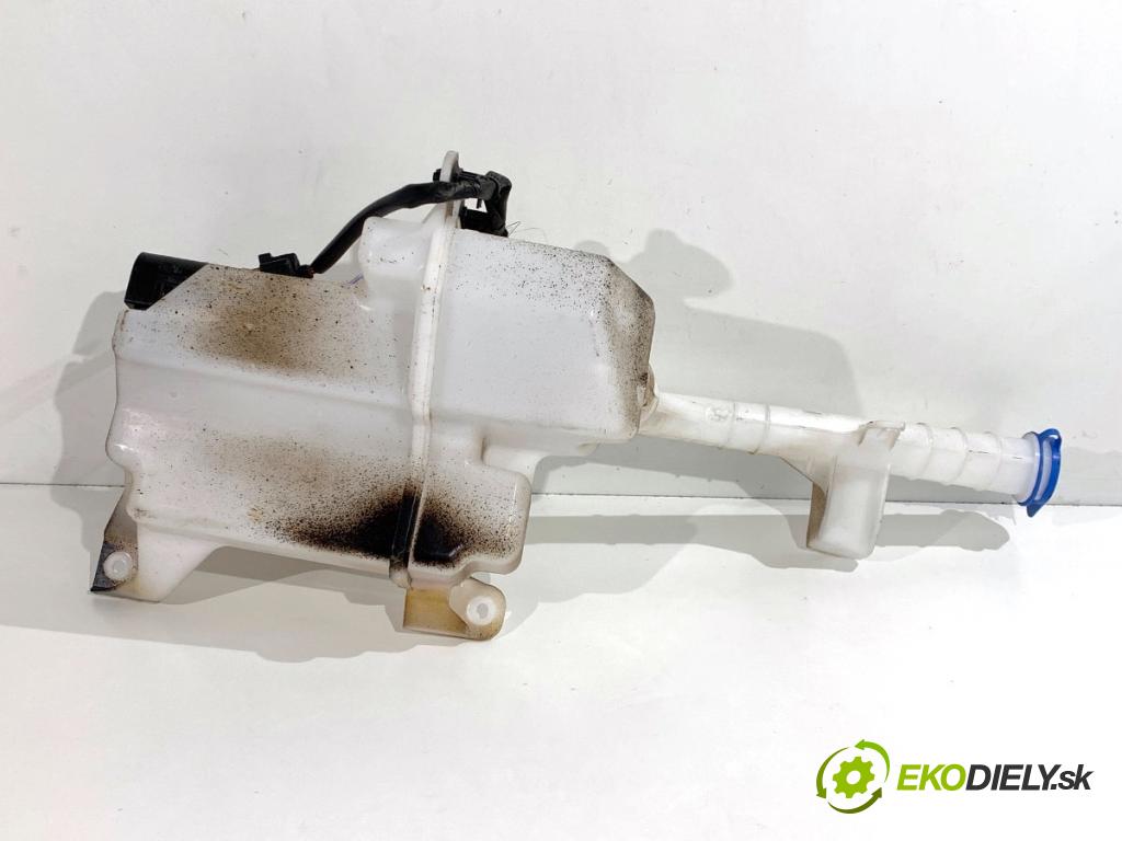 SUZUKI SWIFT VI liftback 2024 61 kW 1.2 VVT Hybrid (ZCEDS, AOL312) 1197 Nádržka ostrekovačov 38400-52R0