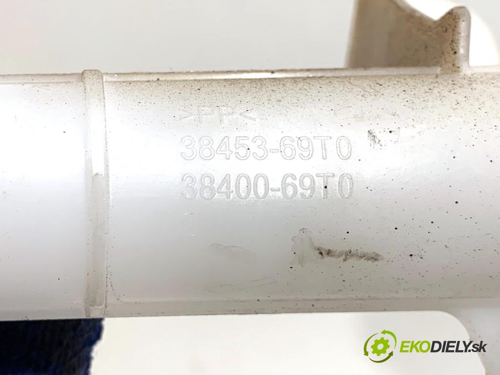 SUZUKI SWIFT VI liftback 2024 61 kW 1.2 VVT Hybrid (ZCEDS, AOL312) 1197 Nádržka ostrekovačov 38400-52R0