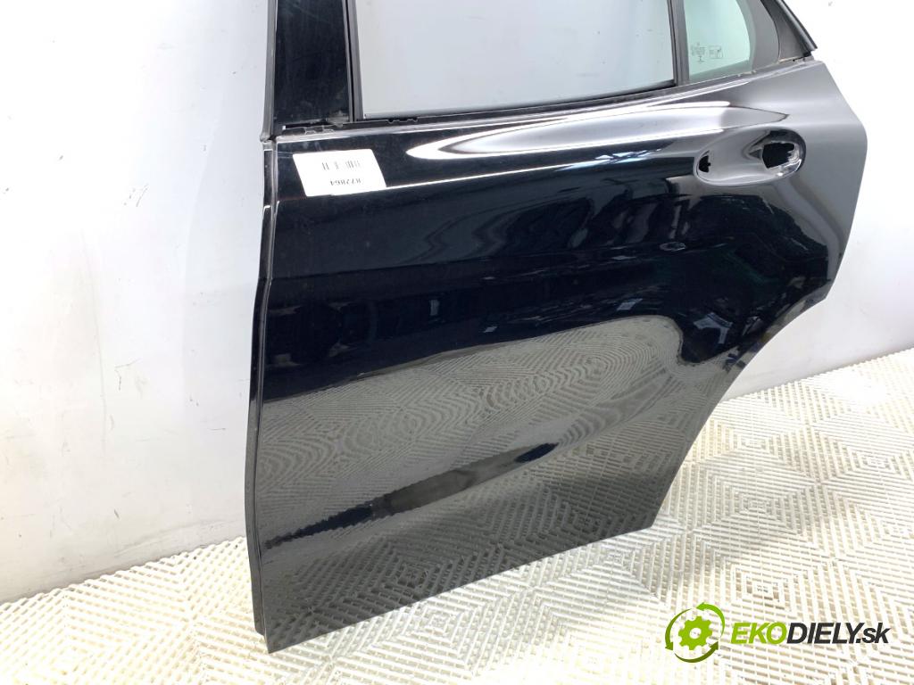 MERCEDES-BENZ KLASA GLA SUV 2017 100 kW GLA 200 CDI 4-matic (156.902) 2143 dveře levý zadní část