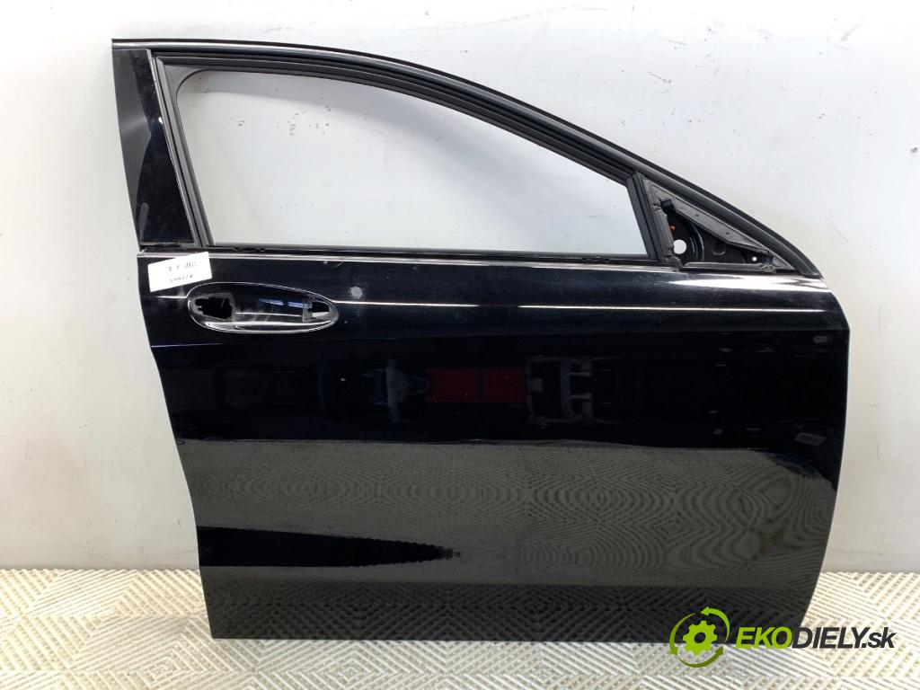 MERCEDES-BENZ KLASA GLA SUV 2017 100 kW GLA 200 CDI 4-matic (156.902) 2143 dveře pravý přední část 