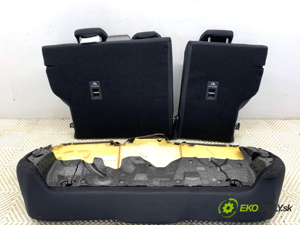 FORD FIESTA MK8 liftback 2021 55 kW 1.1 Ti-VCT 1084 Sedadlo druhý rad