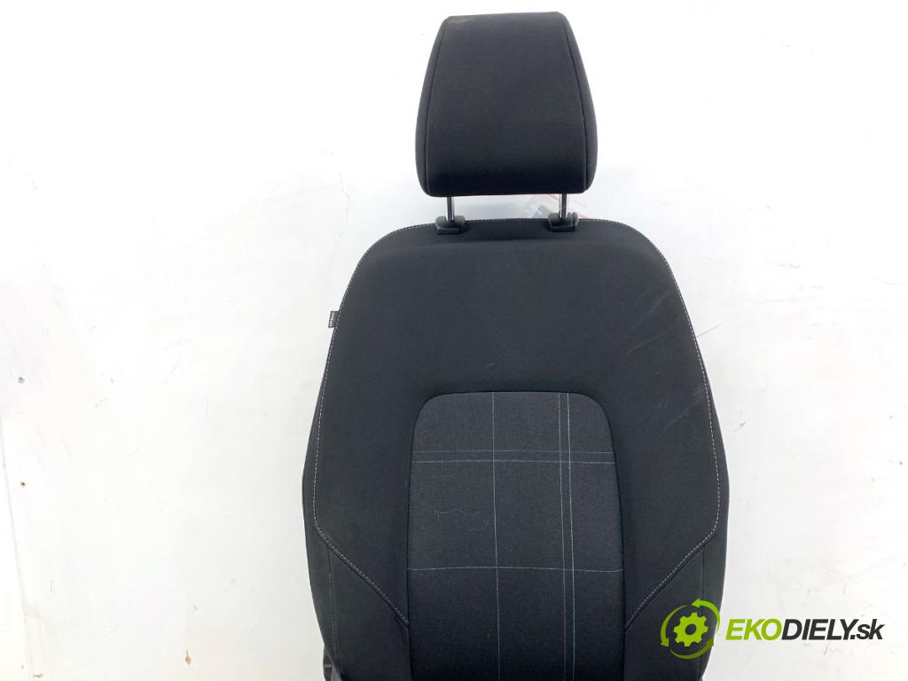 FORD FIESTA MK8 liftback 2021 55 kW 1.1 Ti-VCT 1084 Sedadlo pravy predný