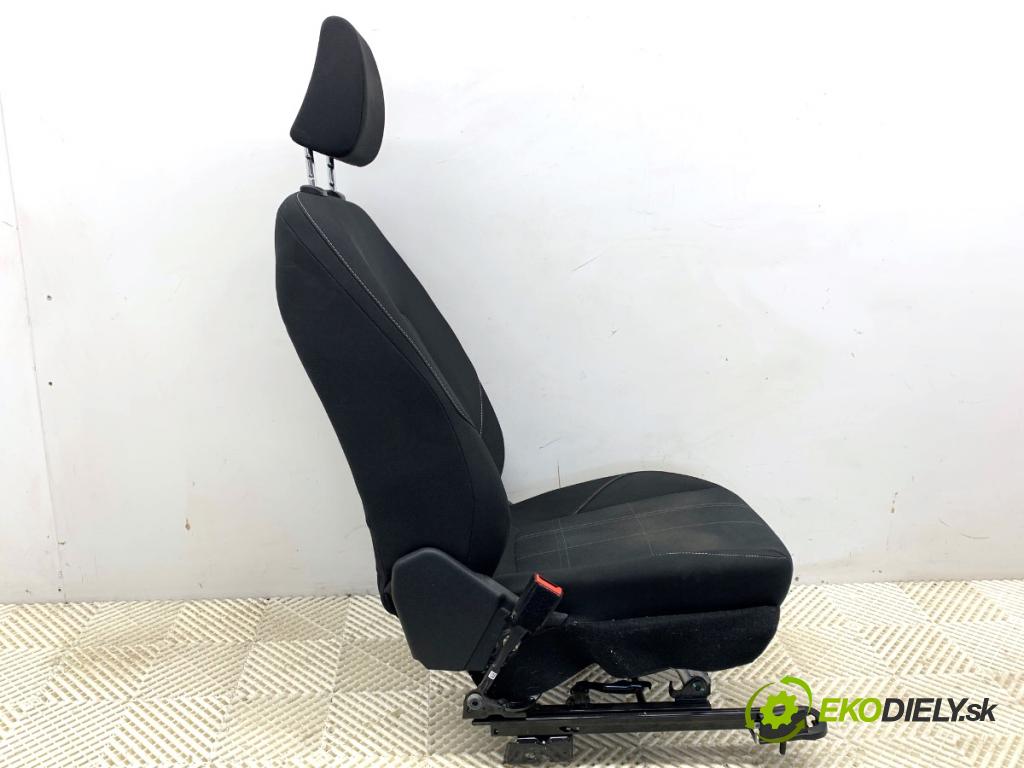 FORD FIESTA MK8 liftback 2021 55 kW 1.1 Ti-VCT 1084 Sedadlo ľavy predný