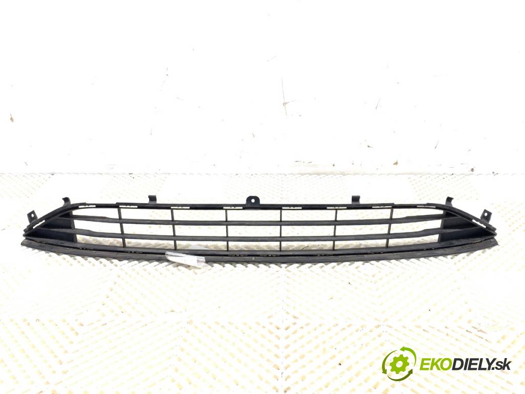 FORD FIESTA MK8 liftback 2021 55 kW 1.1 Ti-VCT 1084 mří nárazníka přední část střední 