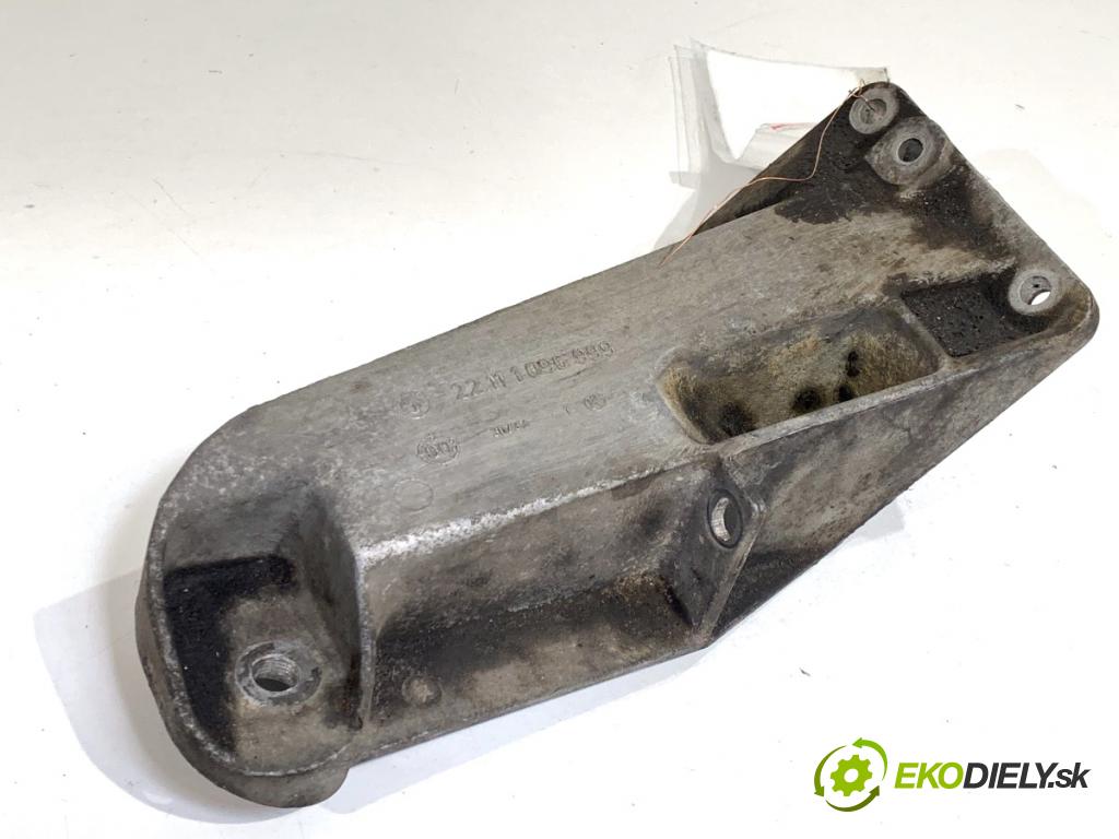 BMW E53 SUV 2001 170 kW 3.0 i 2979 Držiak Motor 1096999