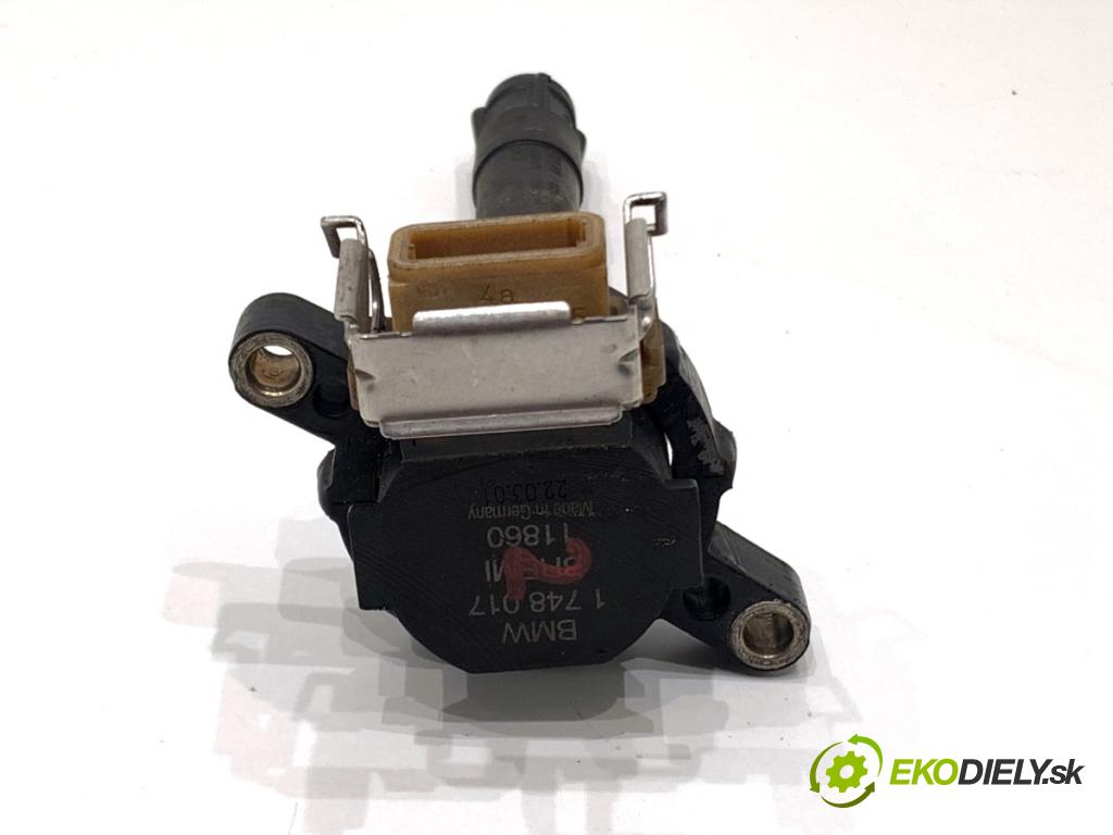 BMW E53 SUV 2001 170 kW 3.0 i 2979 Cievka zapaľovacia NGKU5005 (Zapaľovacia cievka)