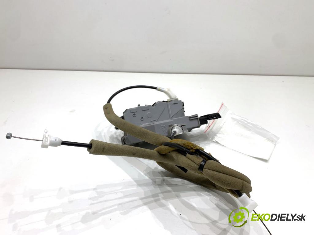 CITROEN BERLINGO II nadwozie wielkoprzestrzenne (MPV) 2016 73 kW 1.6 BlueHDi 100 1560 zámok dveře levý zadní část PSA828417