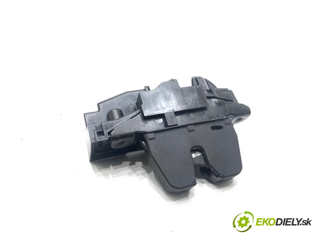 CITROEN BERLINGO II nadwozie wielkoprzestrzenne (MPV) 2016 73 kW 1.6 BlueHDi 100 1560 zámok dveří zadní část