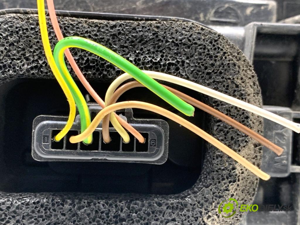 CITROEN BERLINGO II nadwozie wielkoprzestrzenne (MPV) 2016 73 kW 1.6 BlueHDi 100 1560 Svetlo ľavy zad 9680545280