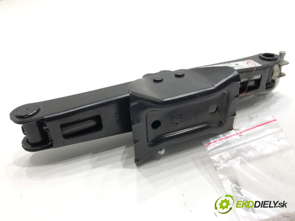 CITROEN BERLINGO II nadwozie wielkoprzestrzenne (MPV) 2016 73 kW 1.6 BlueHDi 100 1560 ZVEDÁK: - Mechanizmus 9660311480