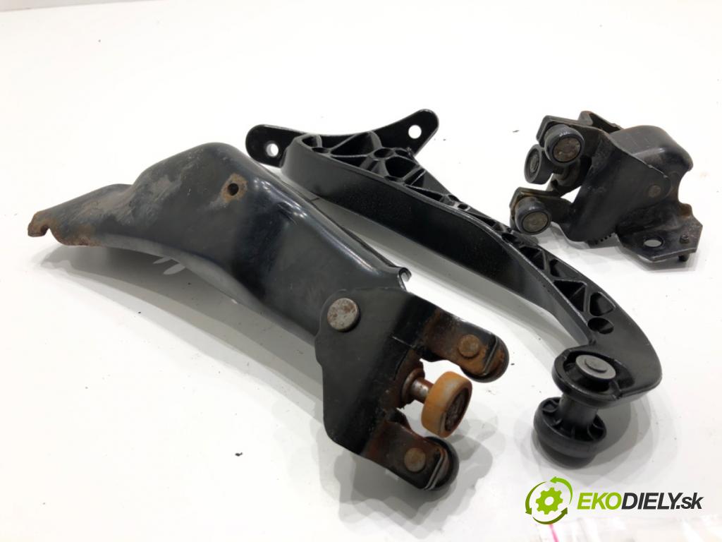 CITROEN BERLINGO II nadwozie wielkoprzestrzenne (MPV) 2016 73 kW 1.6 BlueHDi 100 1560 kládky Dvere posúvne pravé 9680486680J 9680486880E