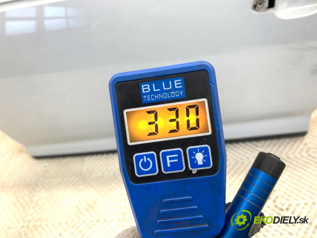 AUDI A4 B9 Kombi 2018 140 kW 2.0 TDI quattro 1968 dveře levý přední část